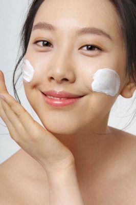 Triệt lông mặt giúp da sáng hơn, dễ chăm sóc da hơn